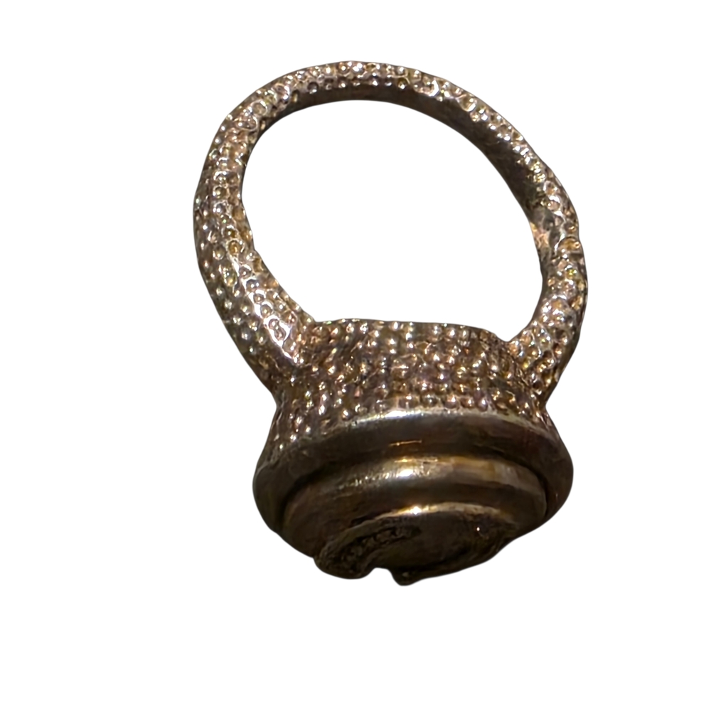Gold Tone Textured Horseshoe Statement Ring Size 5 - Picture 3 of 6
